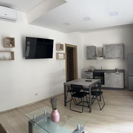 Villa Milano Apt. N. 1 Luaran gambar
